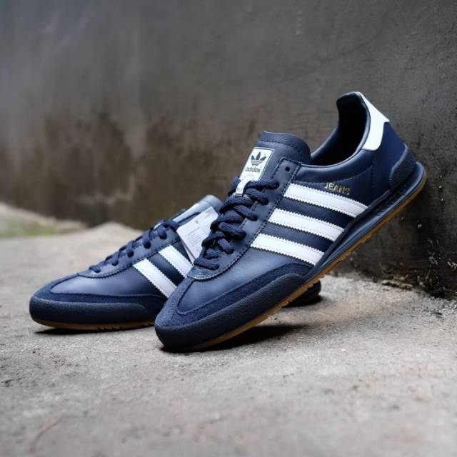 Adidas jeans collegiate navy on sale