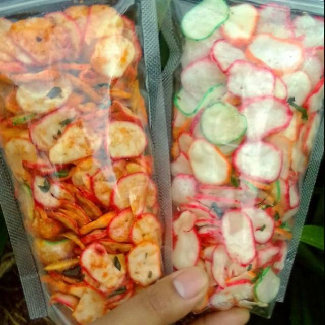 Jual Kerupuk Seblak Kering Pedas Daun Jeruk 250 Gr Shopee Indonesia