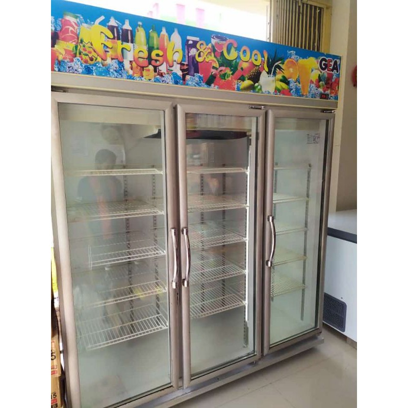Jual Showcase 3 pintu Bekas Bergaransi | Shopee Indonesia