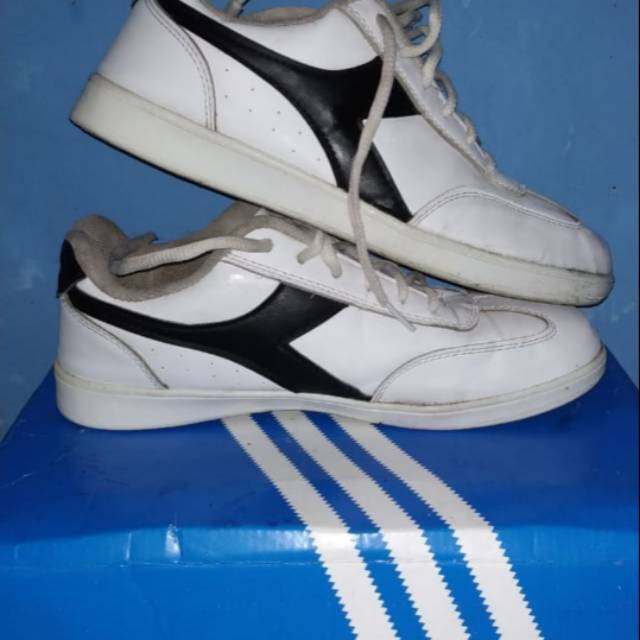 Harga diadora on sale gilberto white