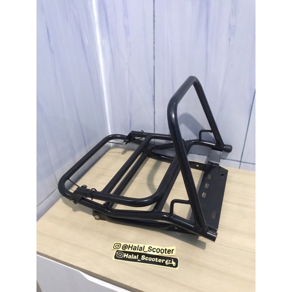 Jual Backrack vespa madrid px excel super sprint Warna hitam glosy