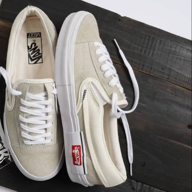 Vans cut hot sale and paste marshmallow