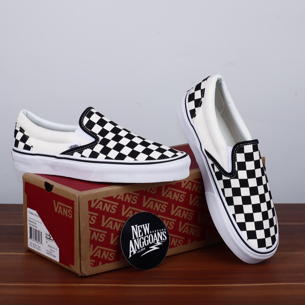 Sepatu vans hot sale slip on