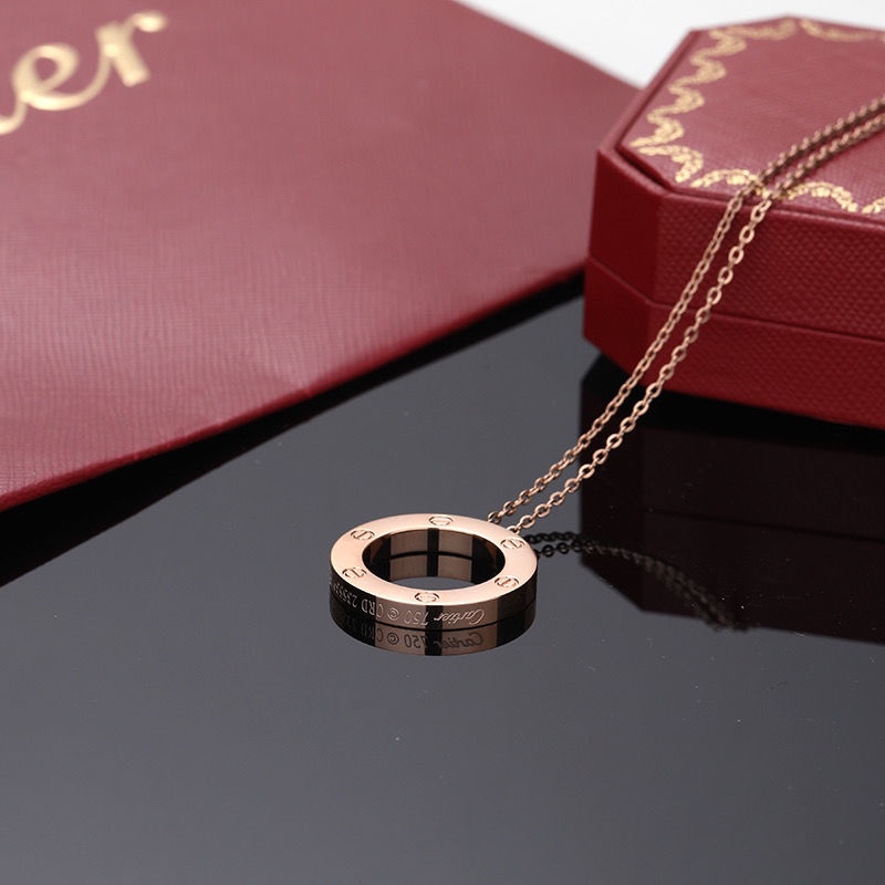 Cartier couple online necklace