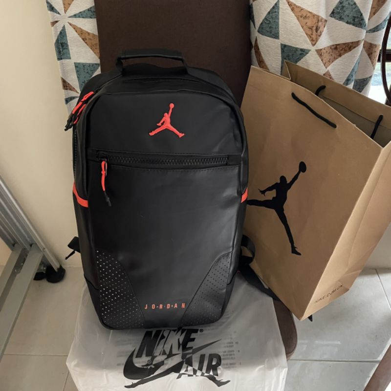 Jordan retro store 6 backpack