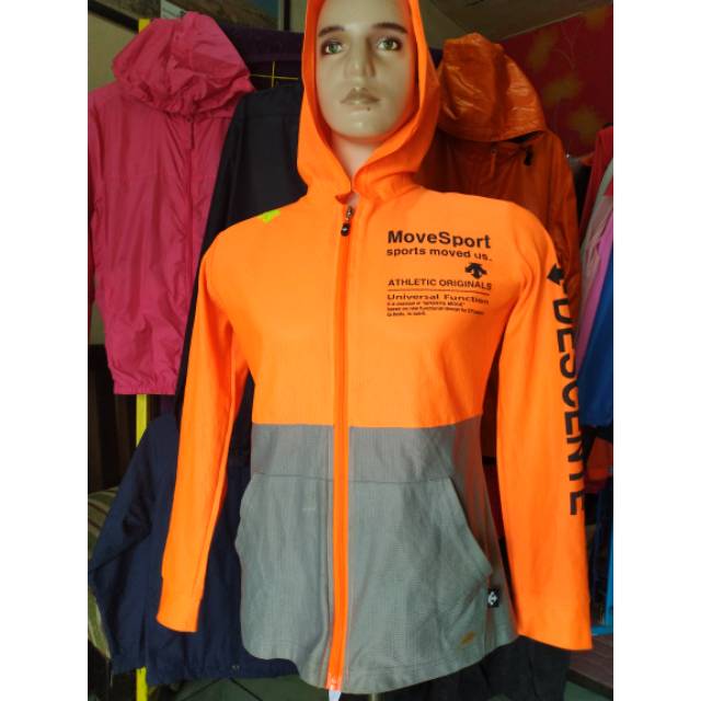 Descente running clearance jacket