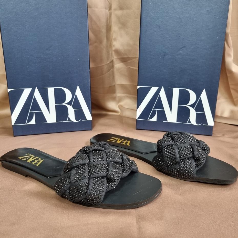 Jual Sandal Zara Wanita Flat Pearl Woven Slide Crystal | Shopee Indonesia