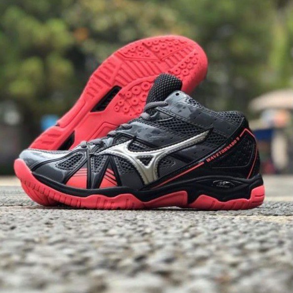 Harga mizuno 2025 tornado 9 mid