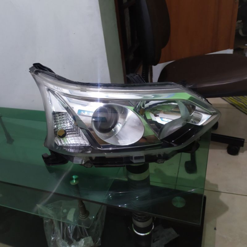 Menggali Potensi: Aksesoris Lampu Kabut Toyota Veloz 2016 dan Panduan Pemilihannya