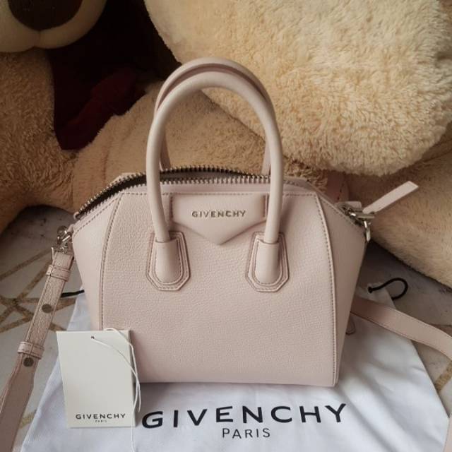 Givenchy antigona best sale mini preloved