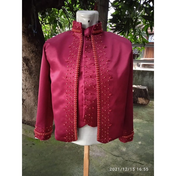 Jual Beskap Jawa Bahan Bridal warna maroon || warna dan ukuran bisa ...