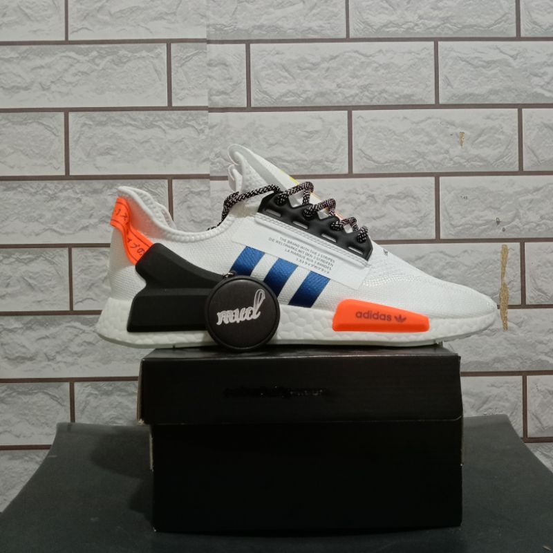 Adidas nmd r2 outlet indonesia