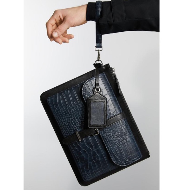 Zara on sale clutch man