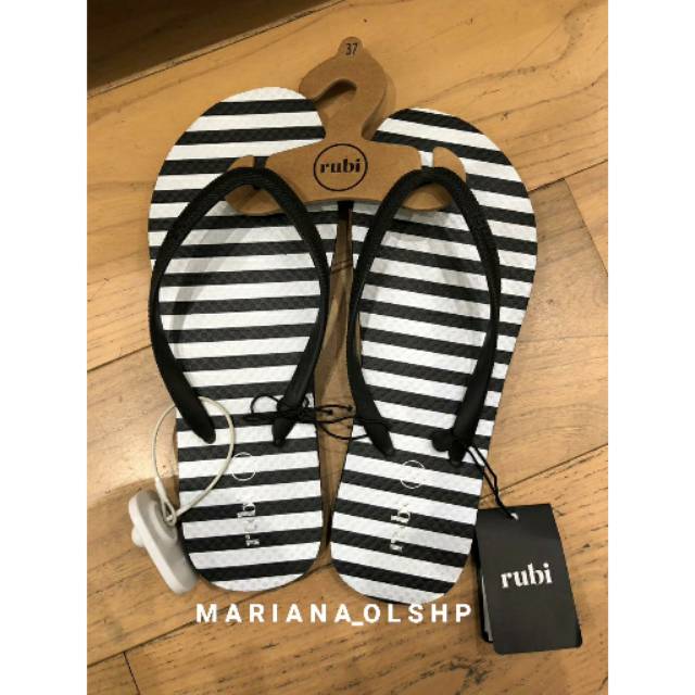 Ukuran discount sandal rubi