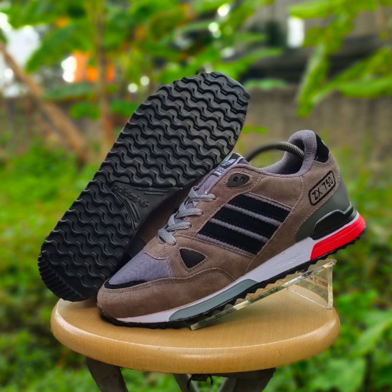 zx 750 adidas