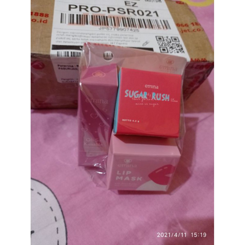 Jual Paket Perawatan Bibir Emina Lip Mask, Sugar Rush Lip Scrub, Lip Balm (Pink Bonbons / Plum