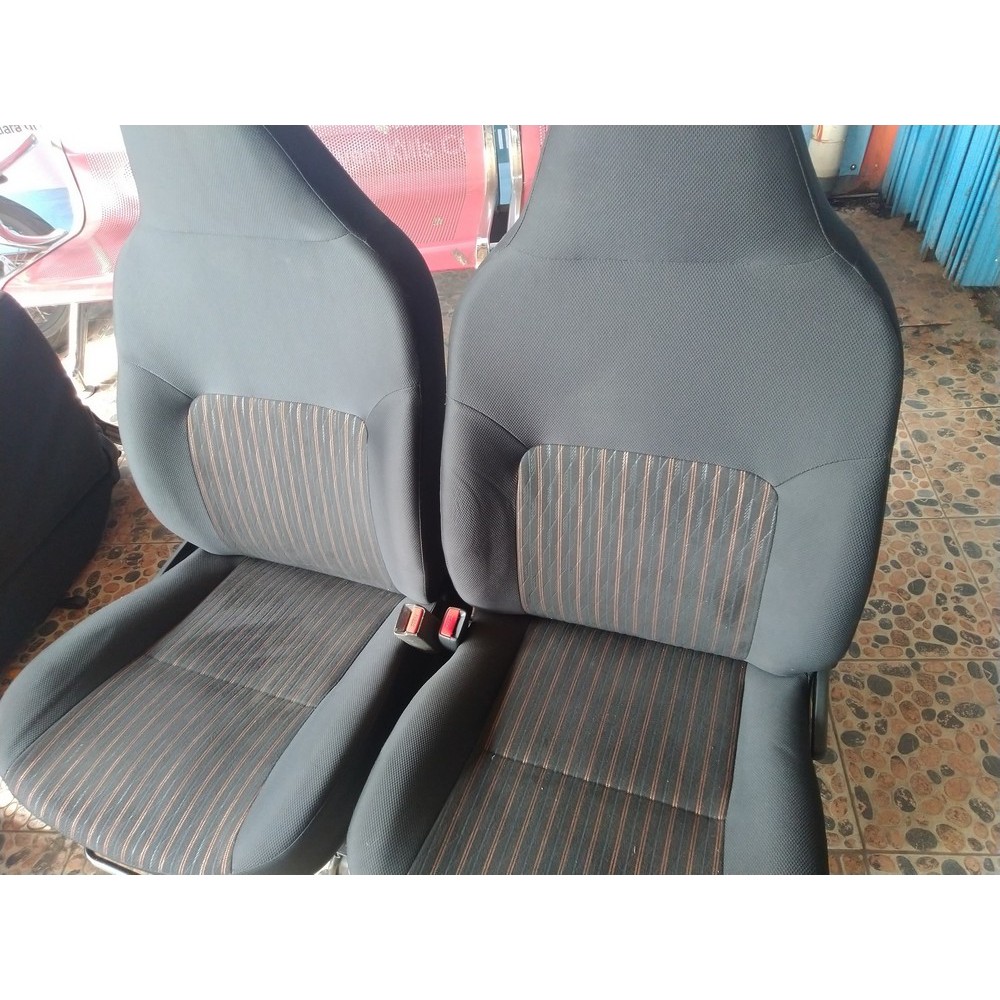 Jual Jok Mobil Agya TRD bagian depan original copotan | Shopee Indonesia