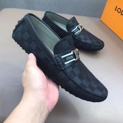 Jual Sepatu Louis Vuitton - Kab. Jember - Kaospunyaku