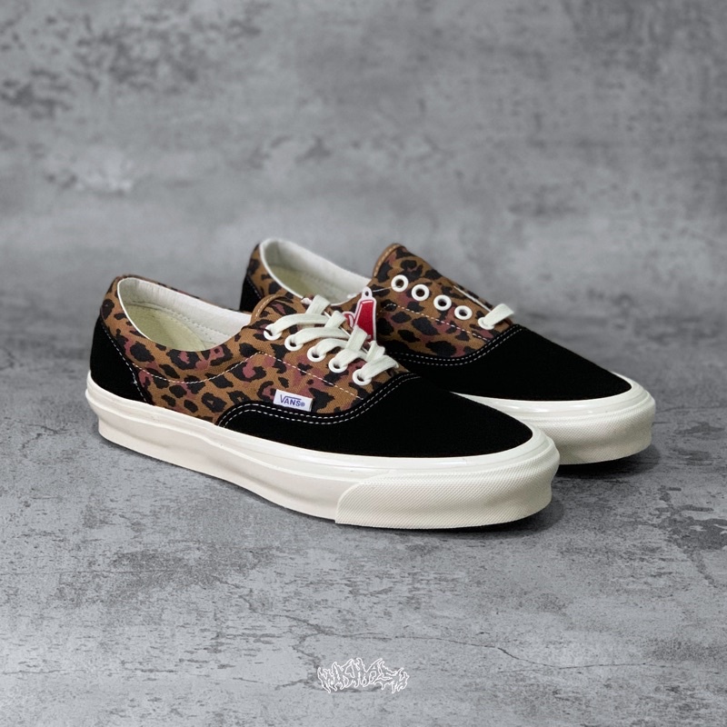 Vans og leopard sales