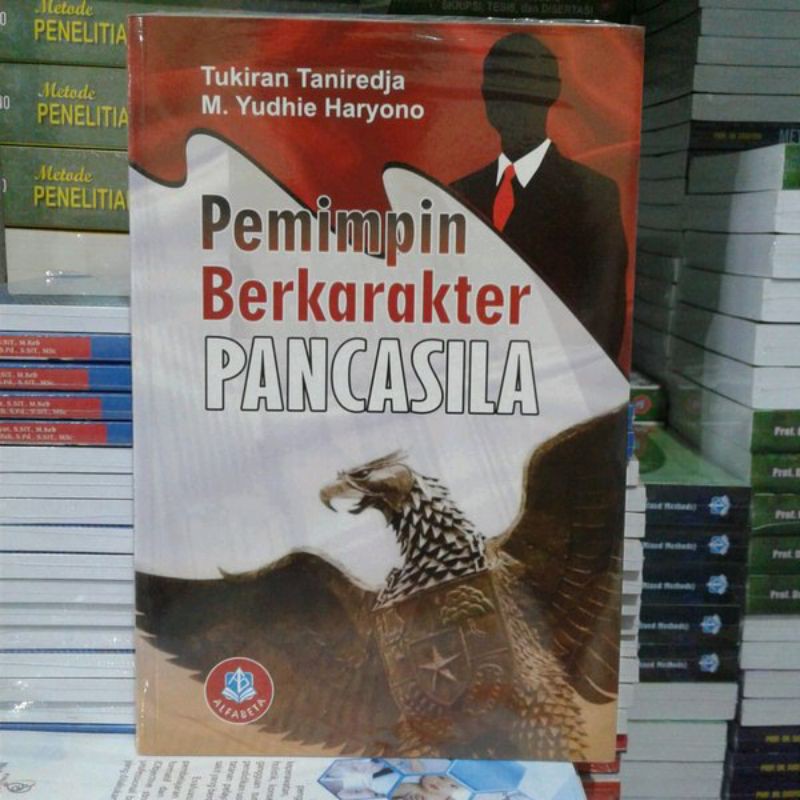 Jual PEMIMPIN BERKARAKTER PANCASILA TUKIRAN TANIREDJA BUKU ORIGINAL ...