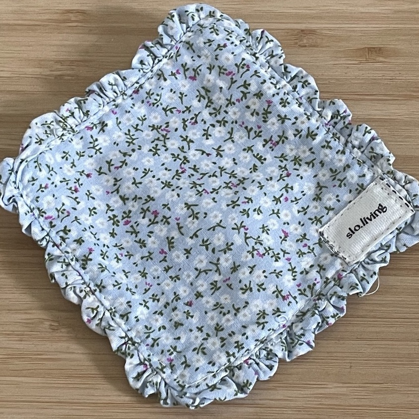 Jual Ruffles Coaster, Tatakan Gelas & Botol 10x10cm | Shopee Indonesia