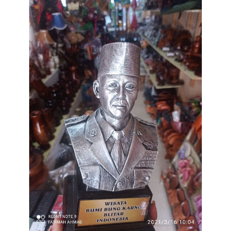 Jual Patung Bung Karno | Shopee Indonesia