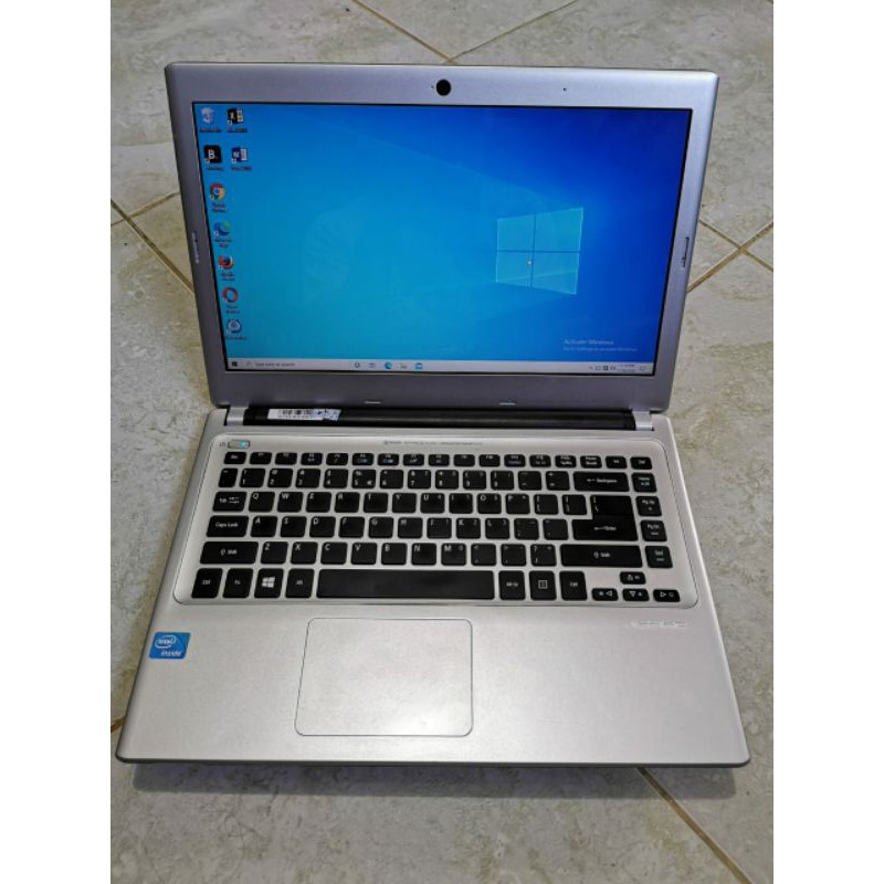 Laptop Acer Aspire V5-431 intel Celeron Ram 4Gb HDD 500Gb Windows 10 64 bit  Desain Body slim kekinian mulus