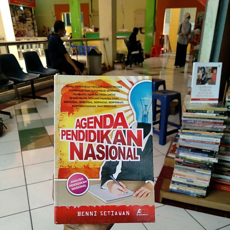 Jual Buku Agenda Pendidikan Nasional Benni Setiawan | Shopee Indonesia