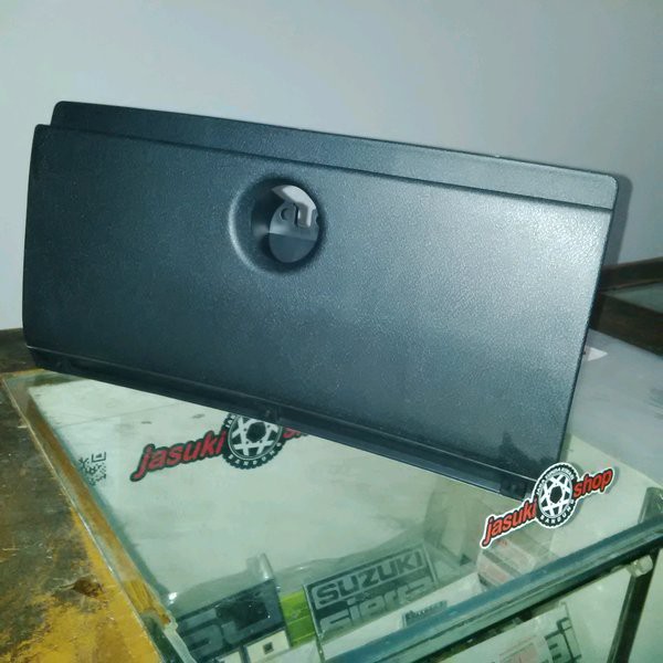 Jual Eksklusif Glove Box Tutup Laci Dashboard Jimny Katana