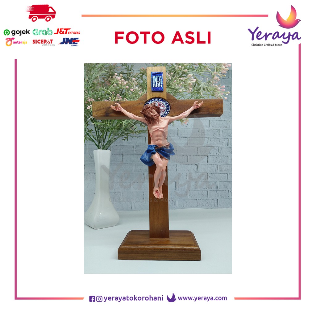 Salib Duduk Katolik Benediktus Kayu Jati 30cm - Salib Meja Katolik 2
