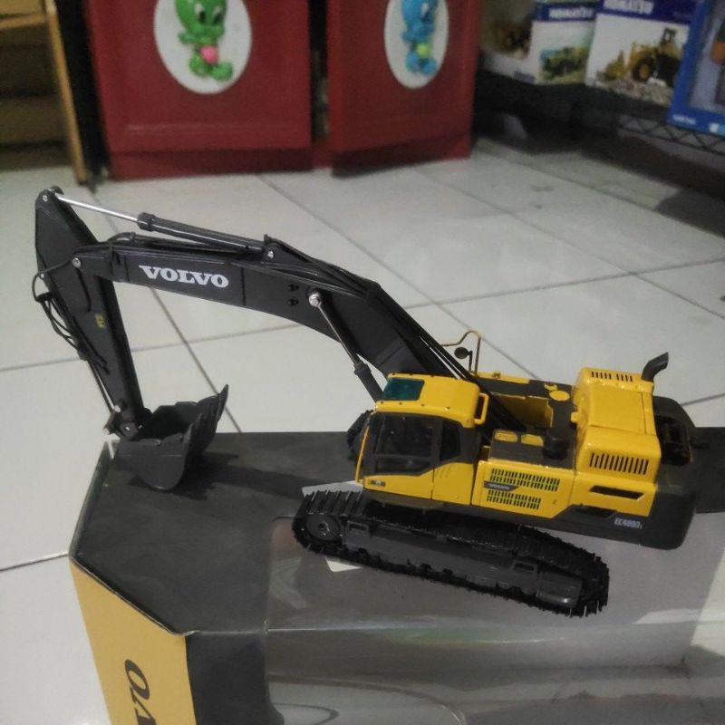 Jual Diecast Miniatur Alat Berat Volvo Ec4800 Excavator Tambang 150 Shopee Indonesia 2472