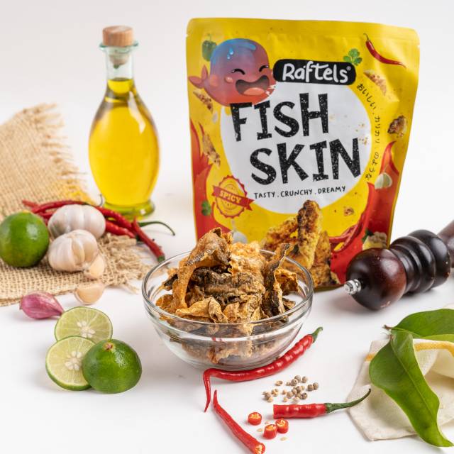Jual Raftels Fish Skin SPICY - Snack Keripik Kulit Ikan | Shopee Indonesia