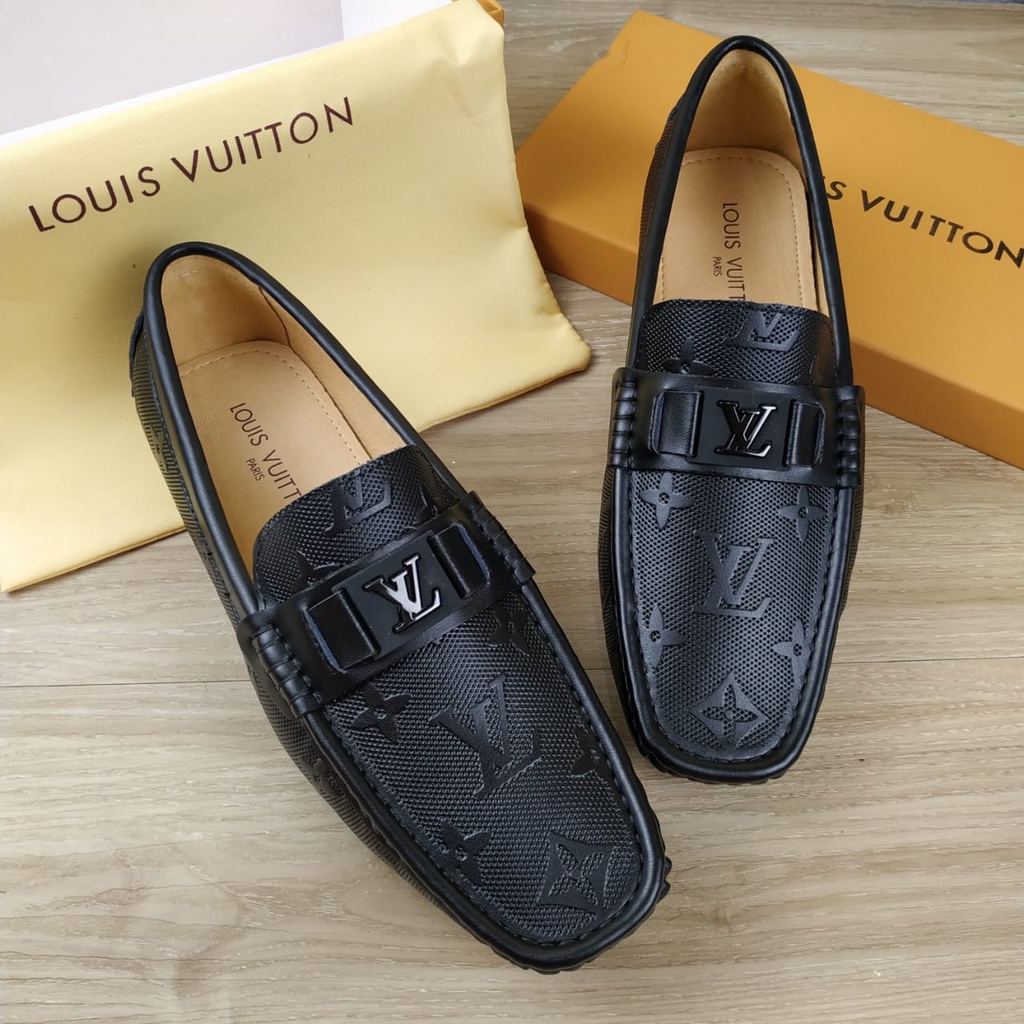 sepatu loafers Louis Vuitton Loafers Monte Carlo Moccasin in Black