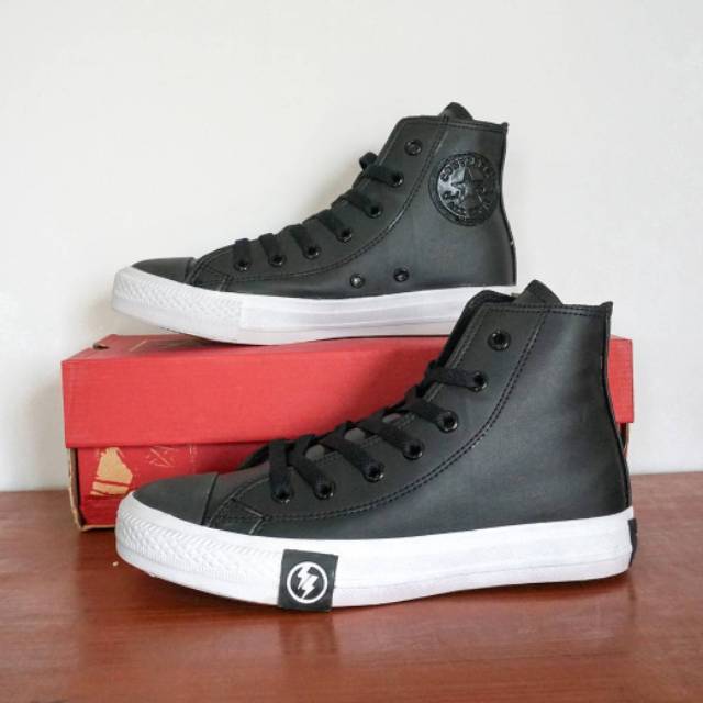 Converse chuck store taylor kulit