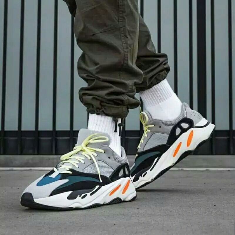 Yeezy on sale 700 shopee