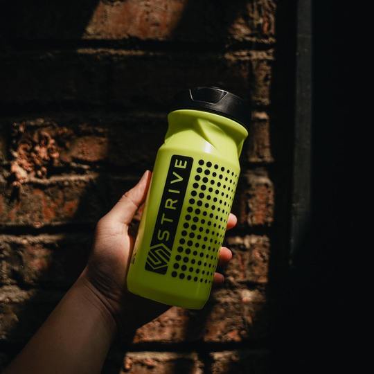 Jual Botol Sepeda - STRIVE BOTTLE - YELLOW | Shopee Indonesia