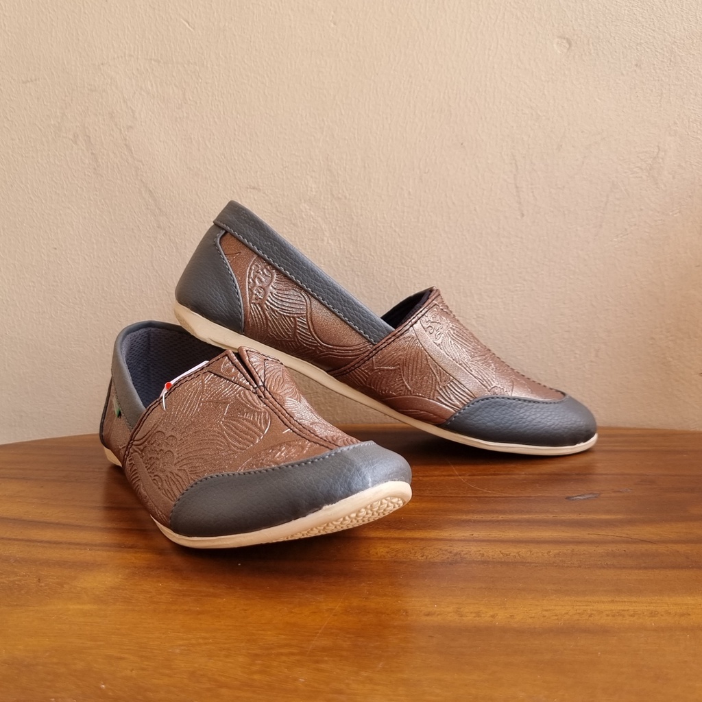 Jual Sepatu Kasual Wanita Terbaru 2021 Sepatu Couple Ibu Dan Anak 