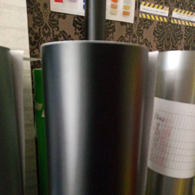 Jual Sticker Hitam Vinyl Matte lebar 122cm Dasaran Cutting Sticker ...