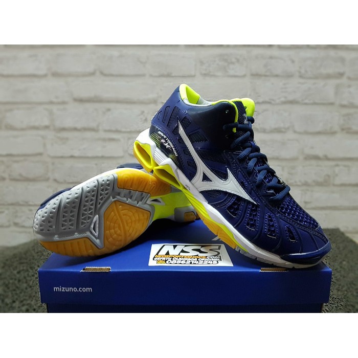 Mizuno wave tornado outlet x mid 2017