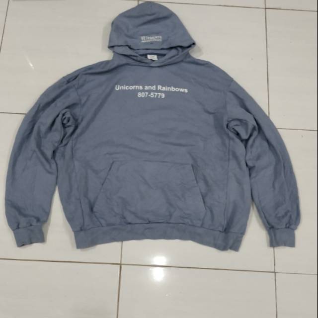 Harga hoodie hotsell vetements original