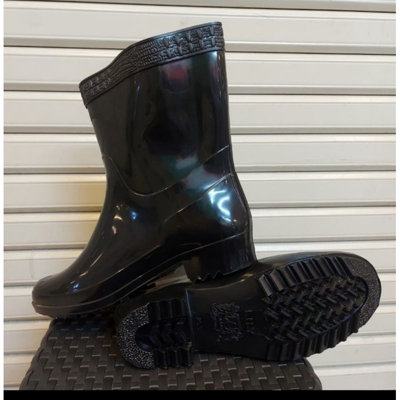 Jual Sepatu Botss Lily Sepatu Safety Perkebunan Original Terbaru ...