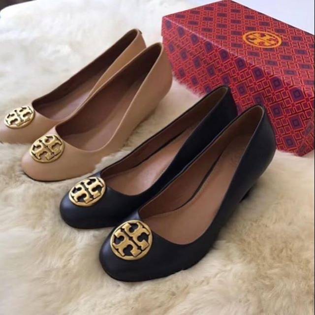 Chelsea wedge tory burch best sale