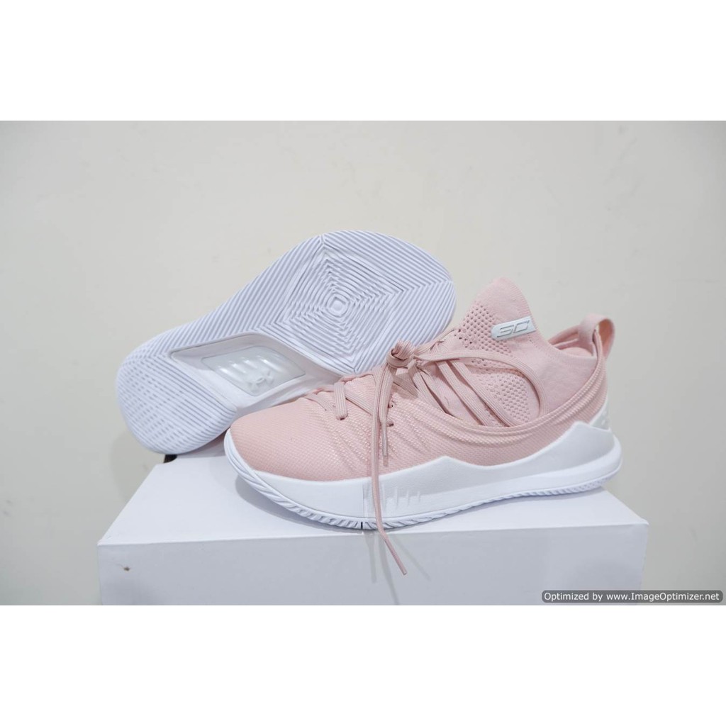 Curry 5 store flushed pink