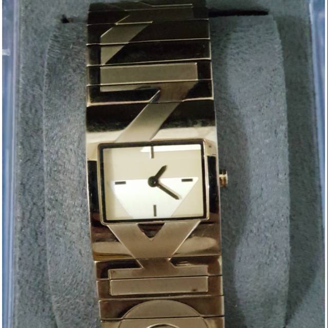 Ciri jam discount tangan dkny asli