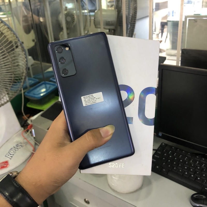 Jual Samsung Galaxy S20 FE 8/256gb Second Fullset Resmi | Shopee Indonesia