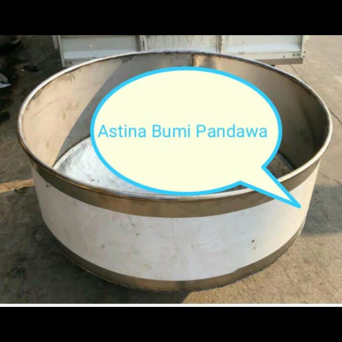 Proses penggorengan tahu pedas jeletot dalam wajan