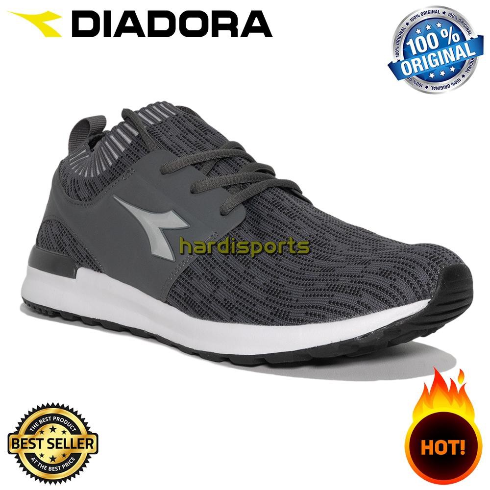 Sepatu hot sale diadora lamberto