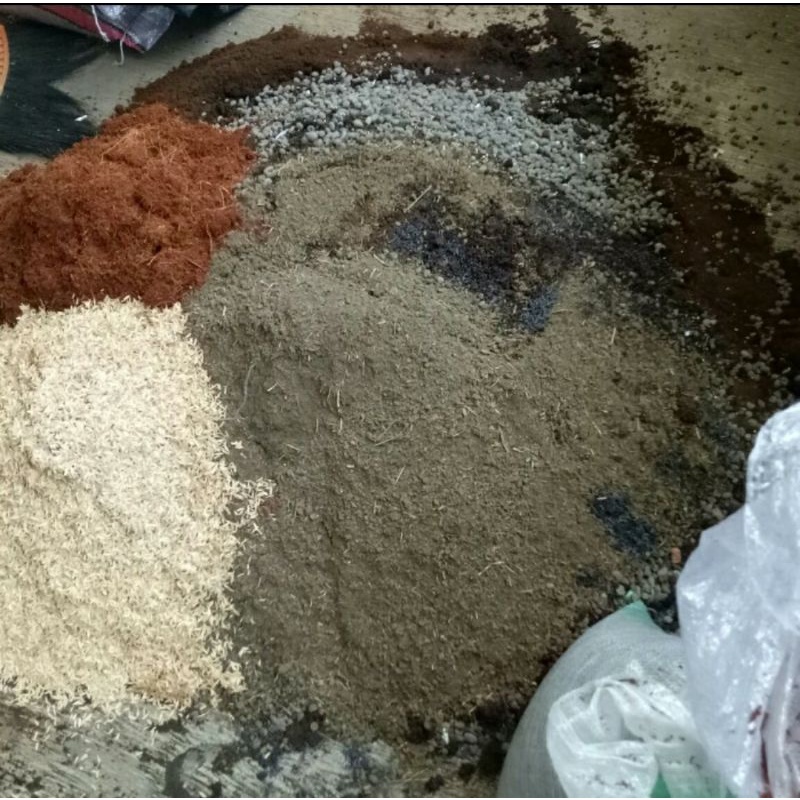 Tanah subur ++, Tanah siap pakai gembur, tanah lembang eceran