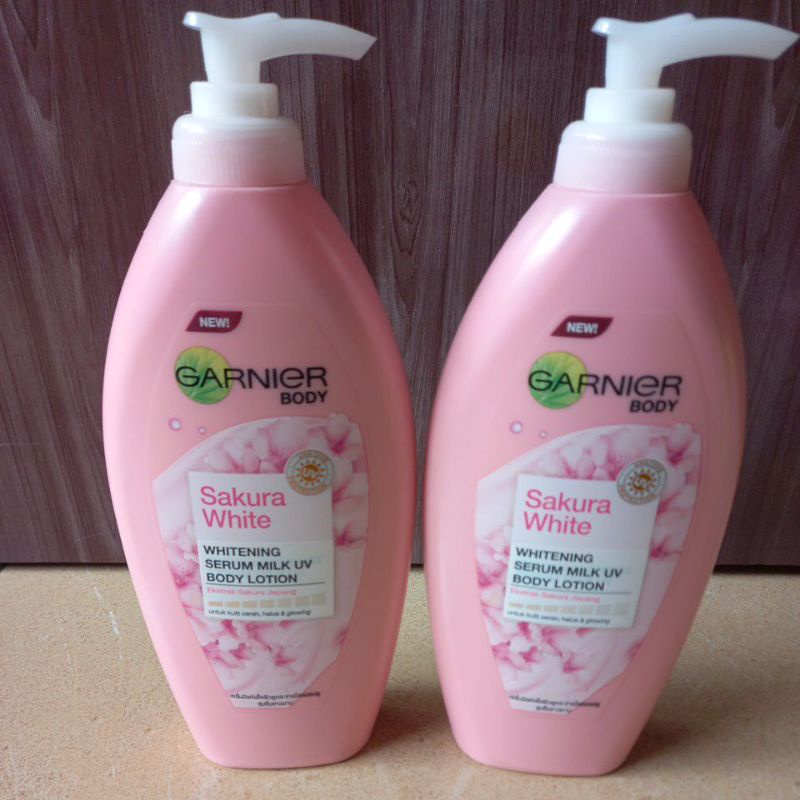 Jual Garnier Body Sakura White Whitening Serum Milk Uv Body Lotion 400 ml Shopee Indonesia