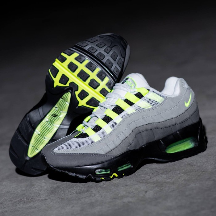 Jual NIKE AIR MAX 95 NEON GREEN BLACK ORIGINAL SNEAKER PRIA NIKE 40 Shopee Indonesia